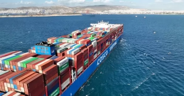 COSCO truck size container ship